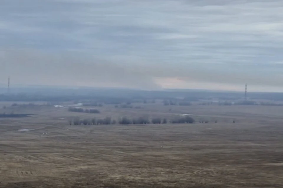 😶‍🌫️ Якутск заволокло дымом от пожара на острове   Причиной задымления в Якутске стало возгорание су