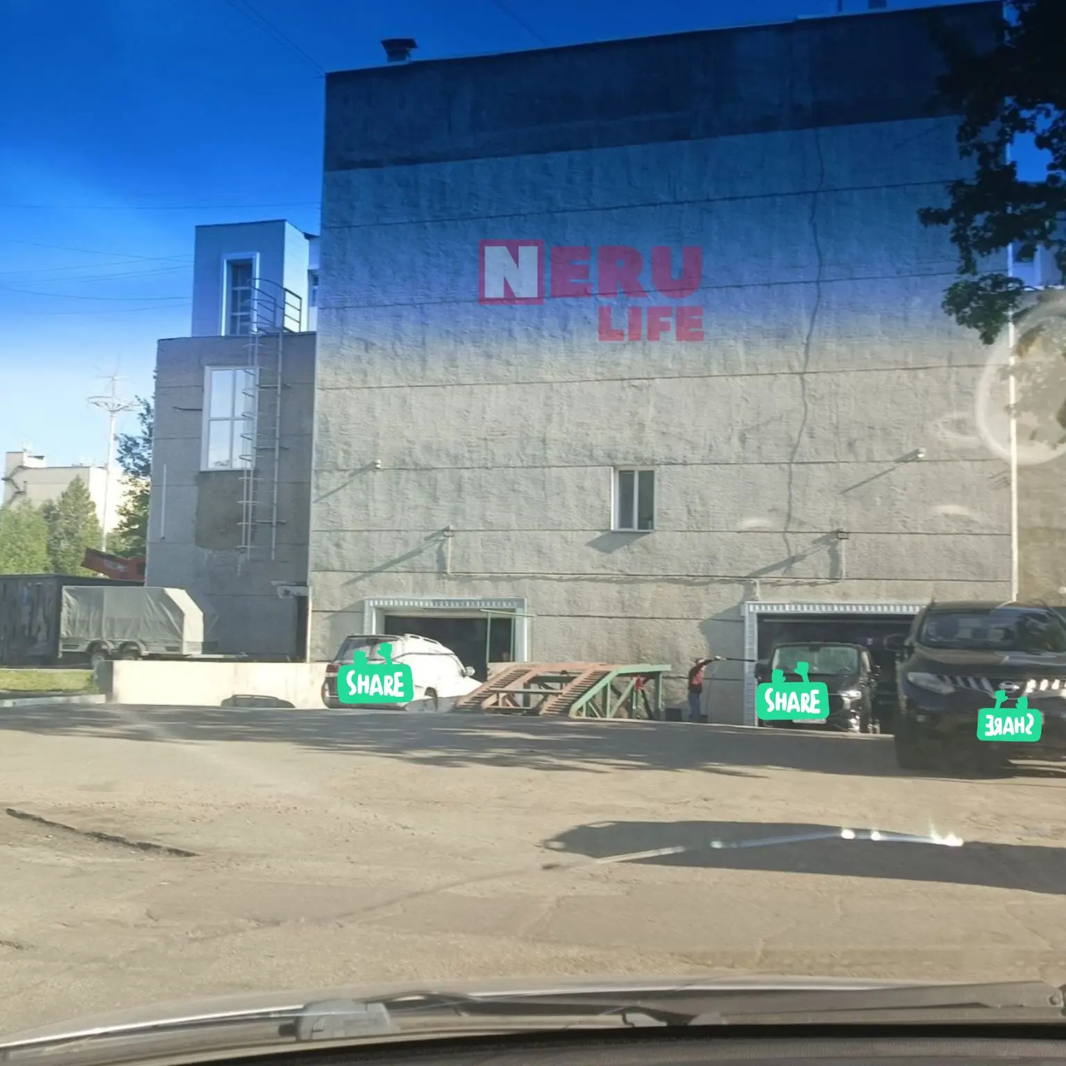 "закон не писан"??? Устроили в центре города автомойку