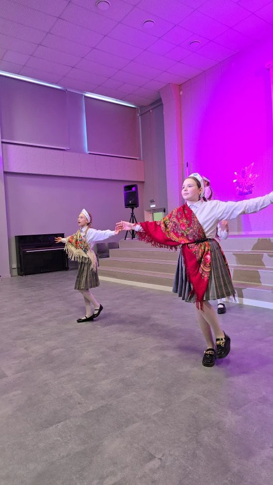 🌸 Праздник весны, музыки и  танца: концерт ко  Дню 8 Марта в лицее! 🌸  В лицее прошёл волшебный  пра
