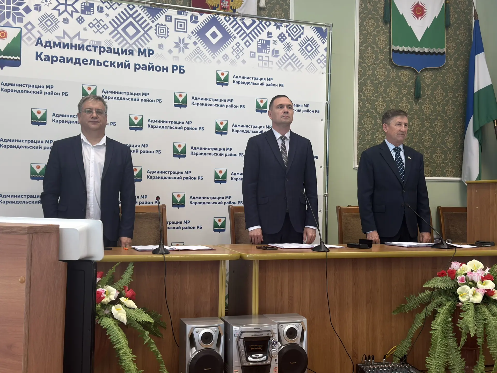 8 июня, принял участие в 19-й сессии Совета Караидельского района.