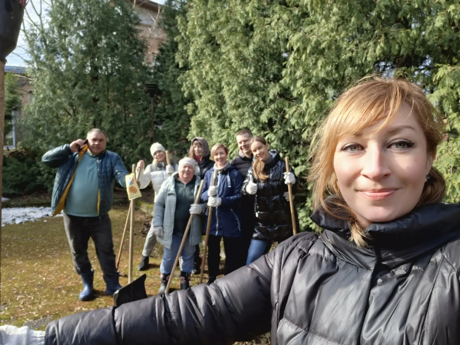 Все на субботник!

🤗Общественно-культурный центр присоединился к региональному субботнику, о которо