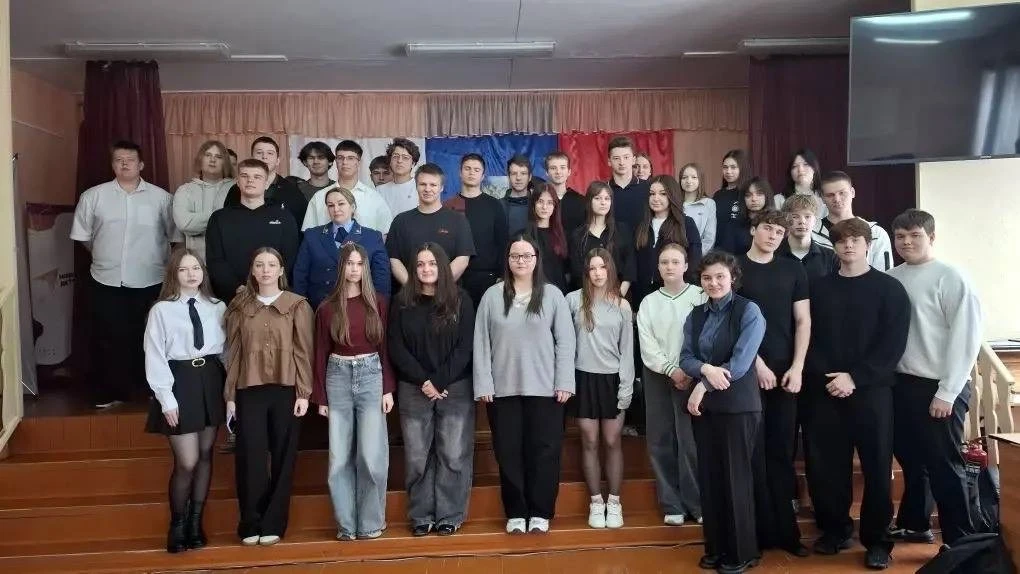 🎓«Профессия в лицах»: диалог , который объединил всех учащихся Климовской школы №1.
