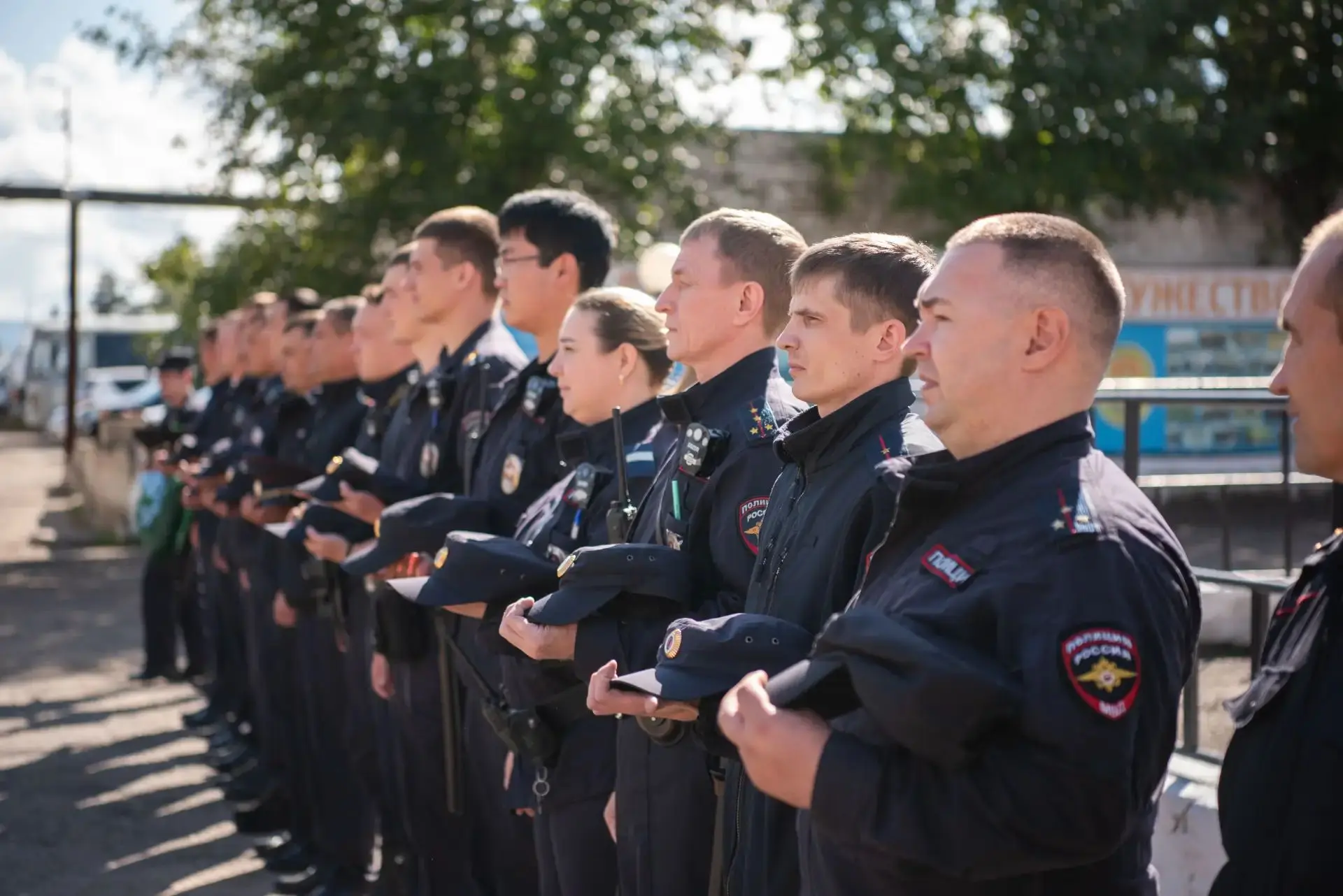 Сотрудники полиции почтили память коллеги, погибшего 25 лет назад при исполнении служеб...