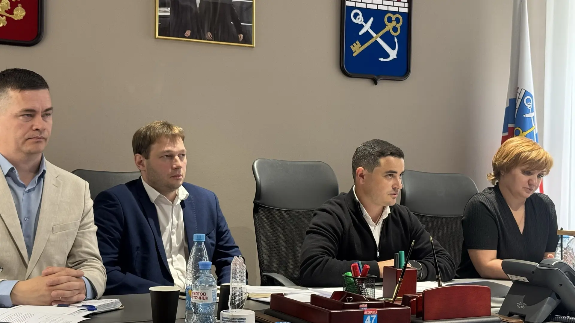 В комитете состоялось еженедельное совещание с управляющими организациями Ленинградской области

В х