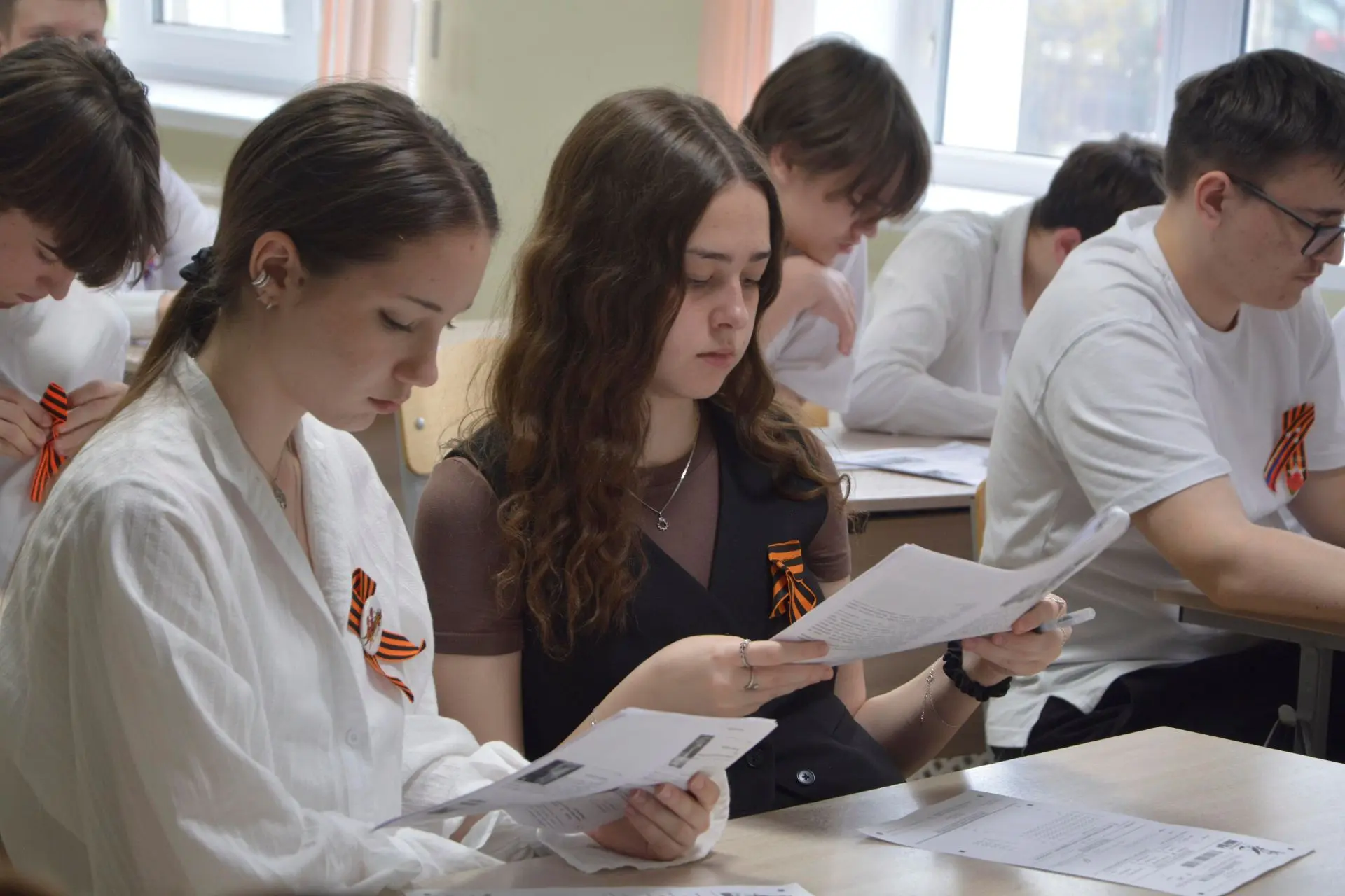 «Диктант Победы» – общая память поколений🇷🇺. Сегодня ученики нашей школы, вместе с учителями и сотру