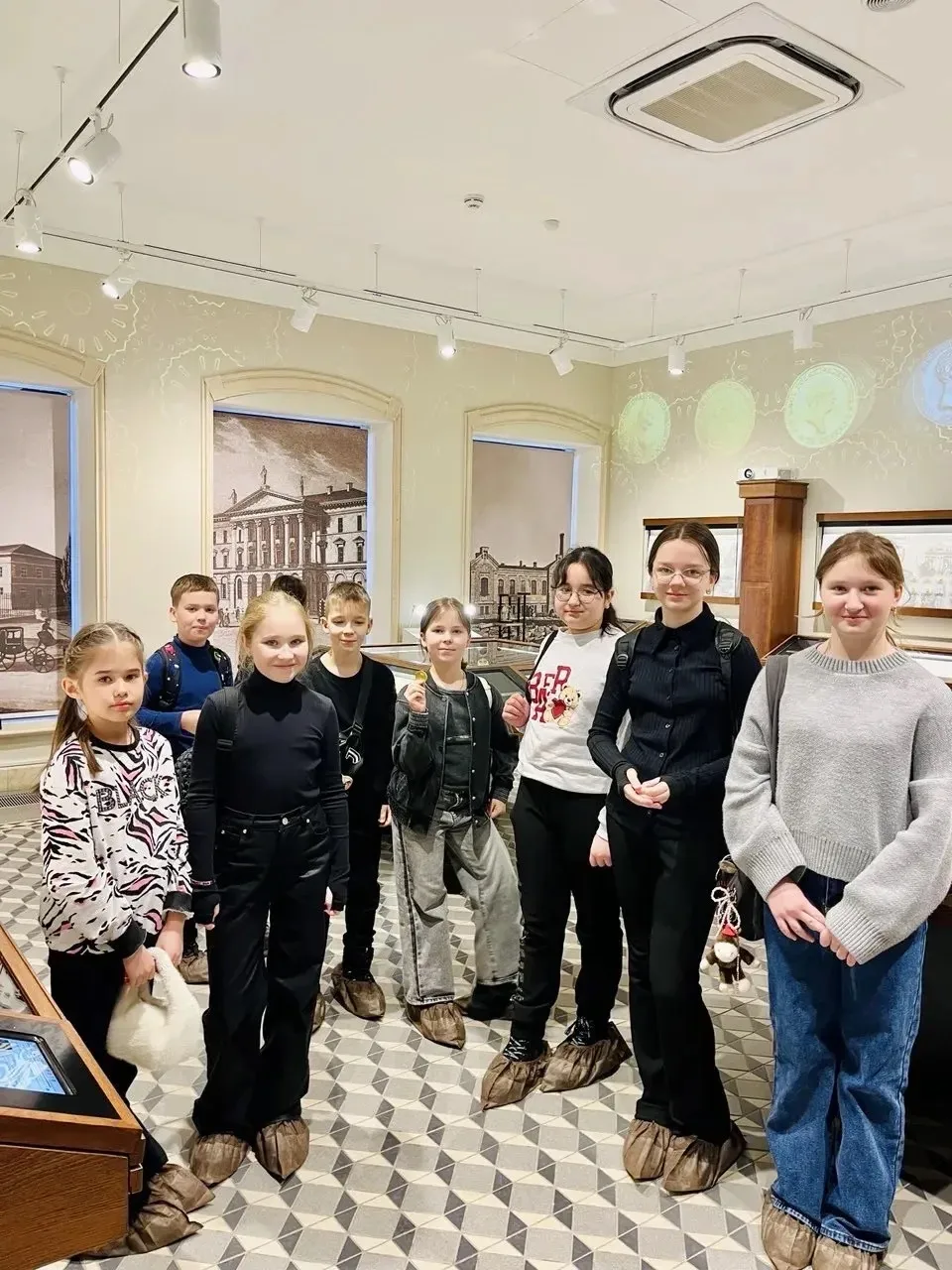Экскурсия в Музей нумизматики  🏛️Ученики 4 «А» и 4 «В» классов, в сопровождении классных руководител