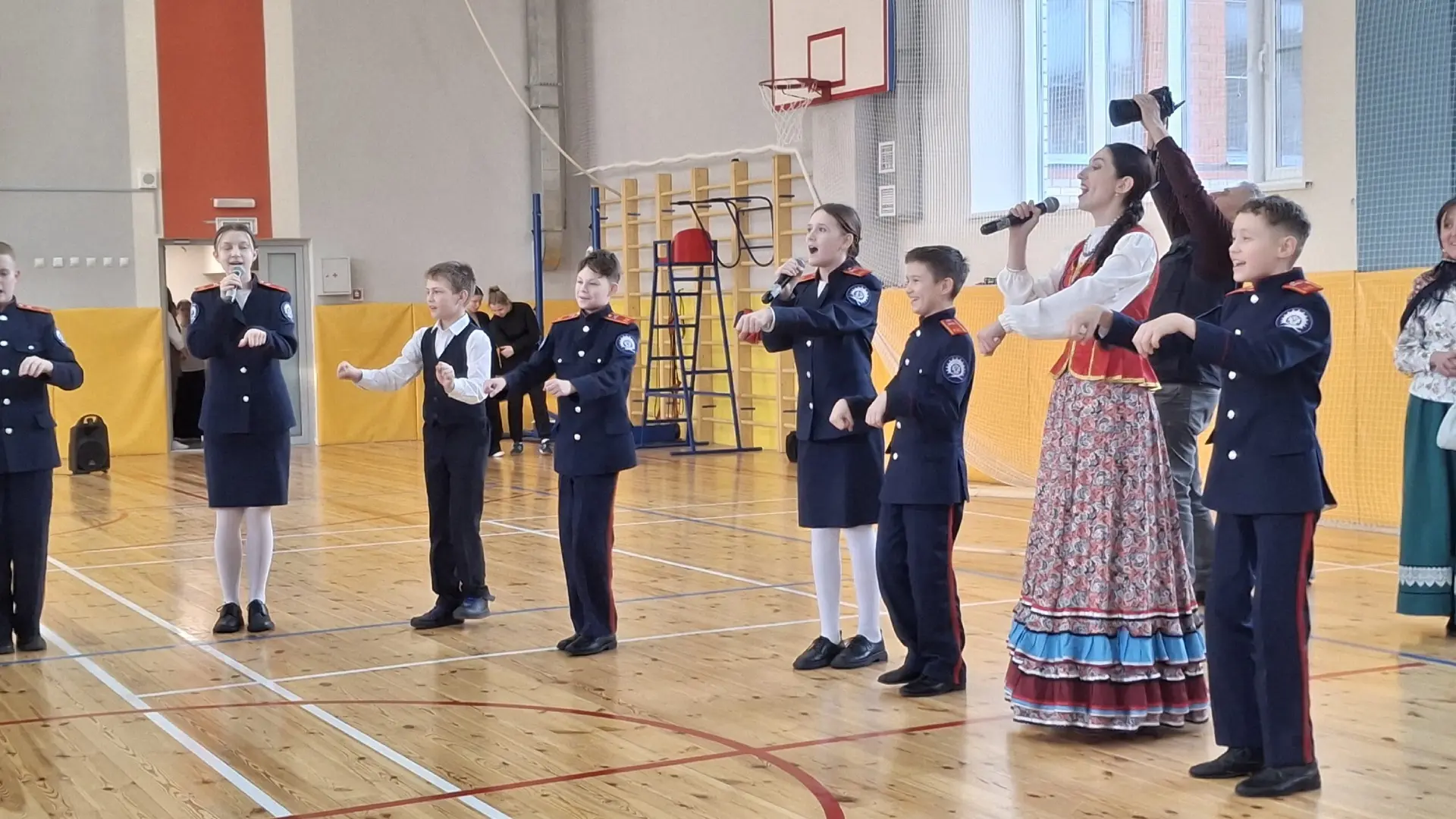Наши кадеты подготовили и провели праздничное мероприятие «Казачье Рождество».   Мероприятие прошло 