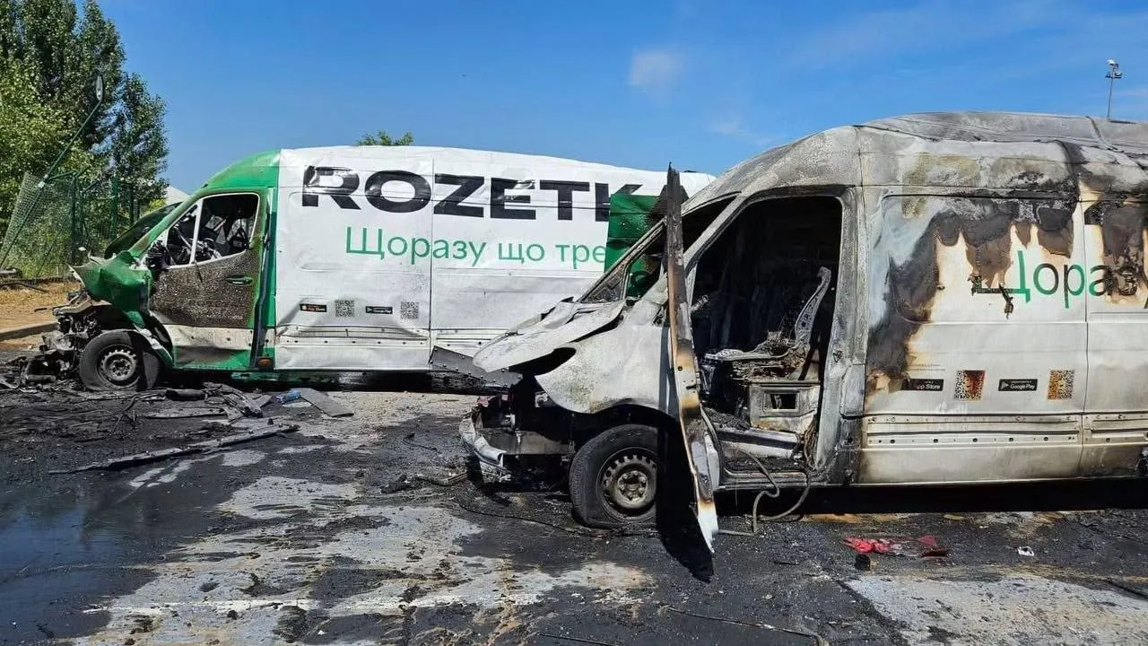 Крупнейший украинский маркетплейс Rozetka заявил об ударе реактивного БПЛА по одному из...