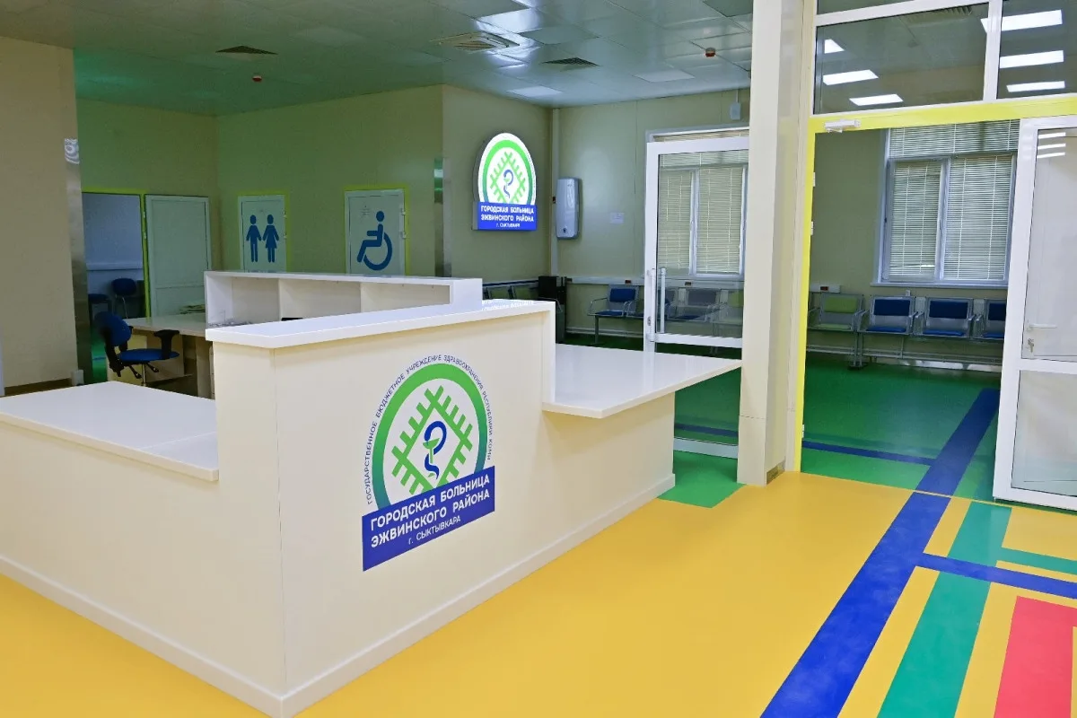 🏥 В Эжвинском районе Сыктывкара заканчивается возведение модульного приёмного отделения Эжвинской б