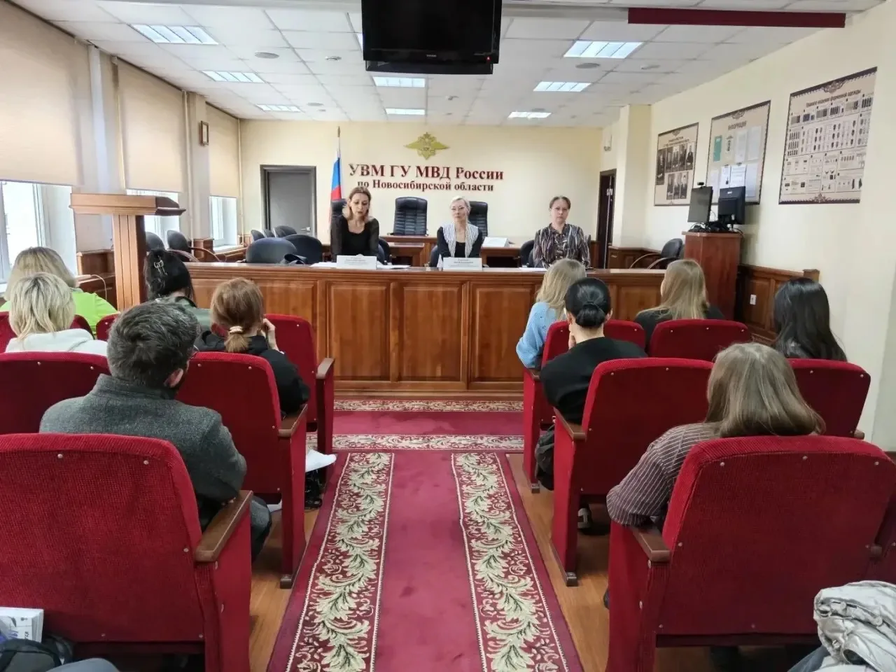 В Новосибирске прошла рабочая встреча с работодателями по вопросам привлечения иностранной рабочей с