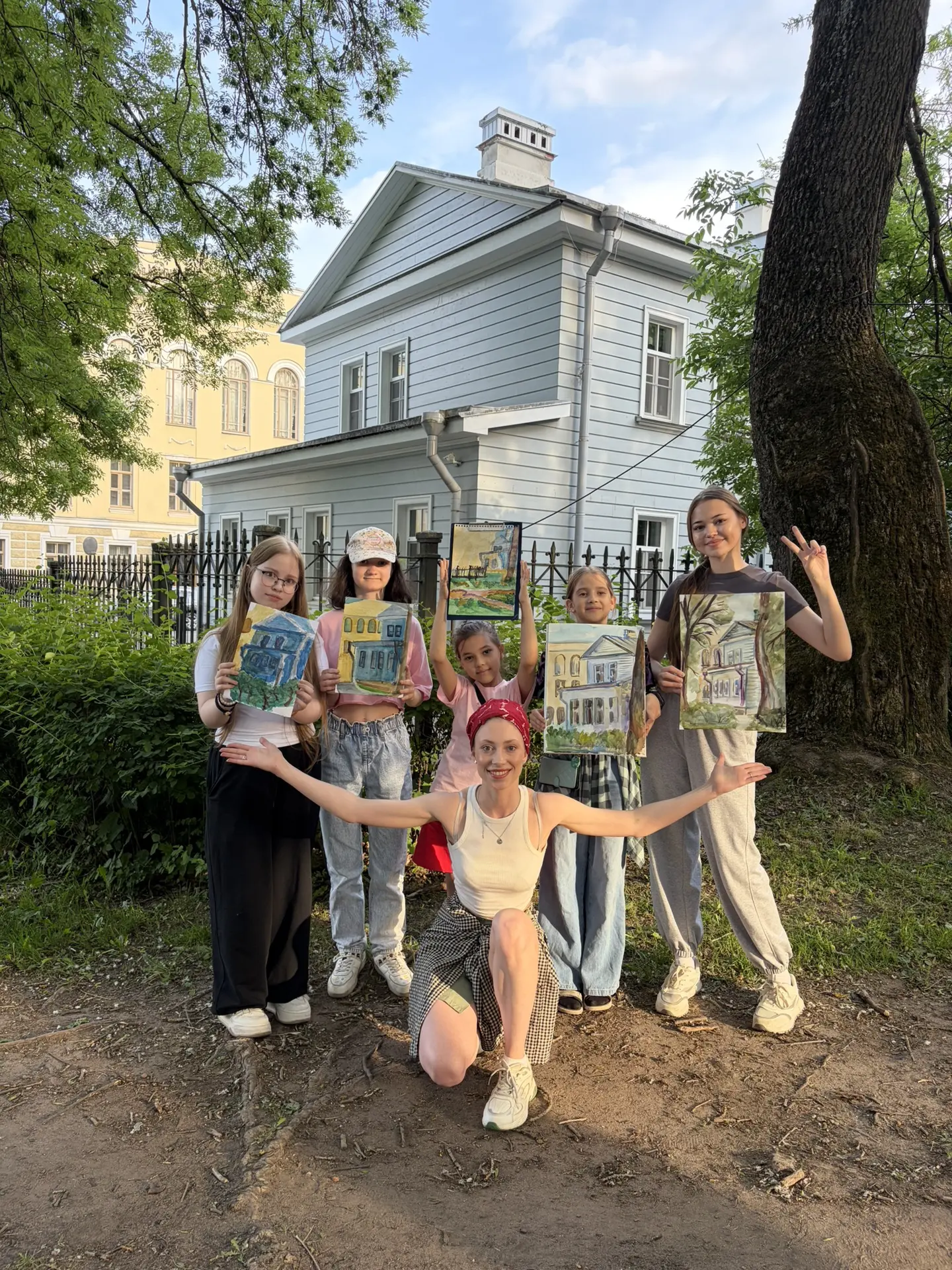 "Сопряжение. Пушкин": Где оживают строки и краски лета!🌞

В минувшие выходные городское пространств