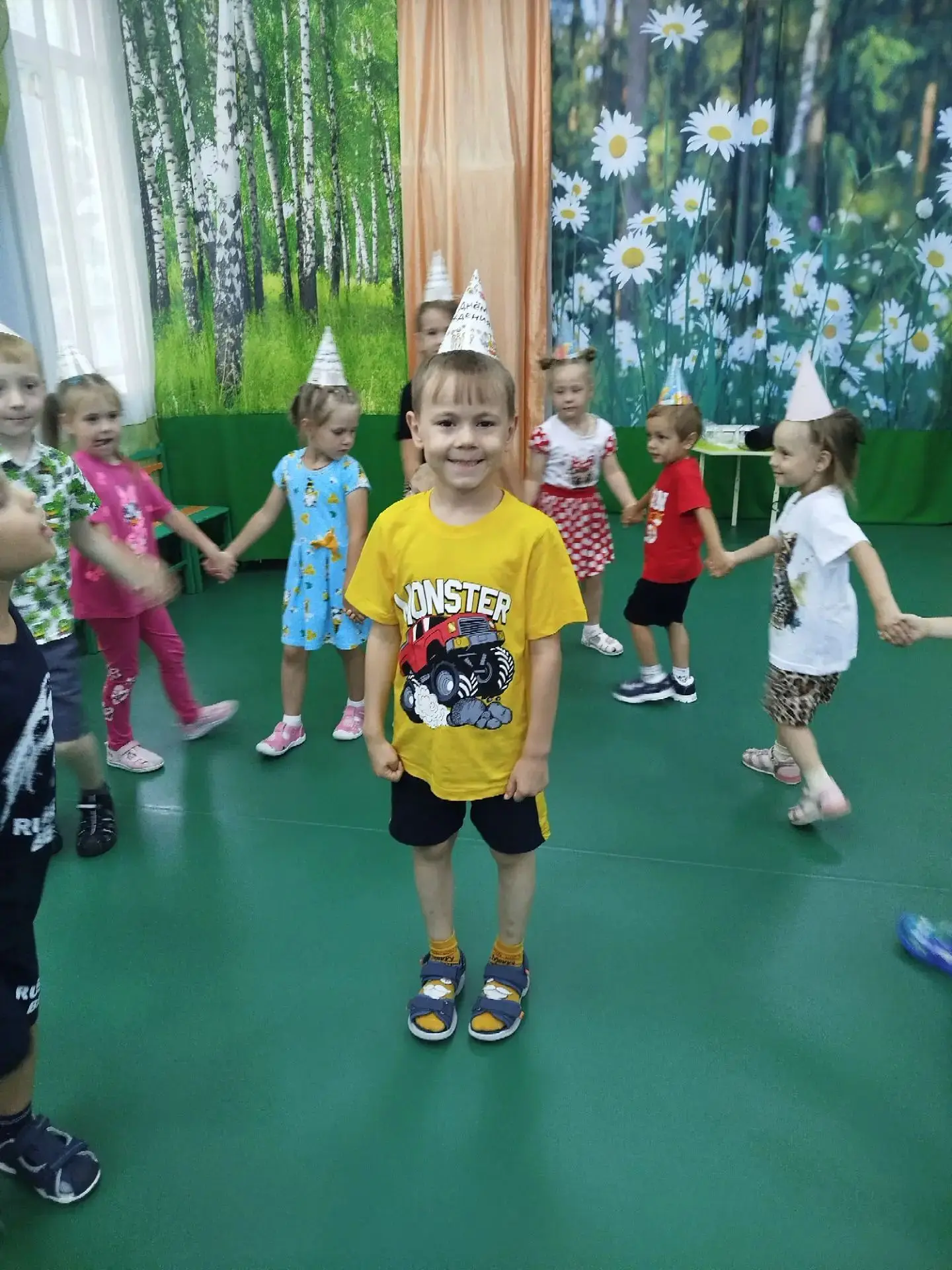 С днём рождения, наш маленький богатырь! 💪

Сегодня в нашей группе большой праздник — Семёну исполн