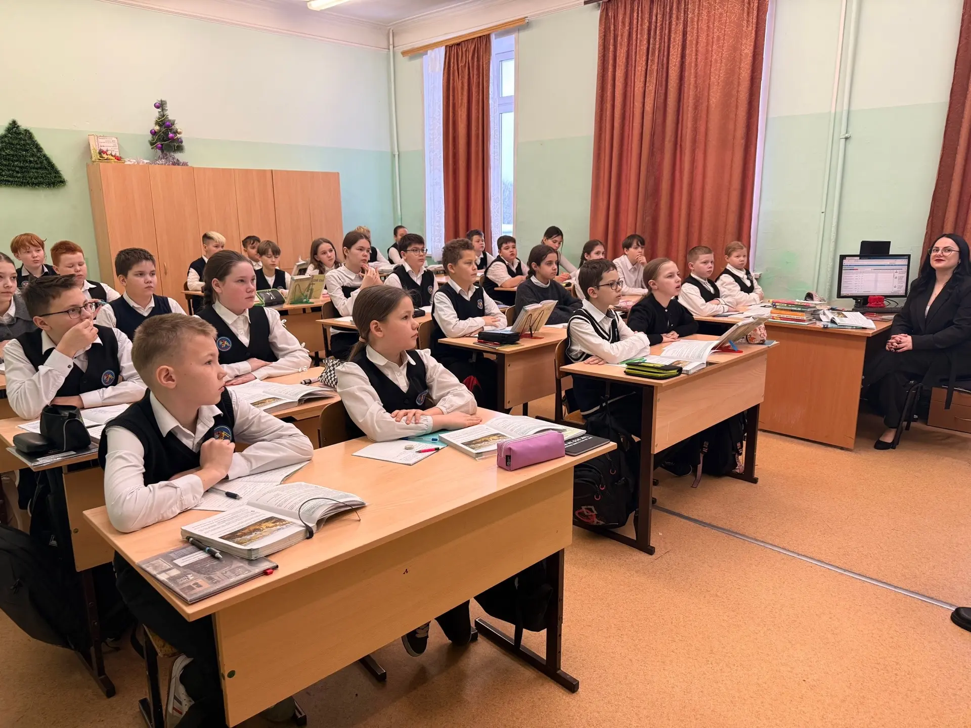 Сегодня, 28 января, для учащихся 5-х классов была проведена важная лекция. Ольга Евгеньевна рассказа