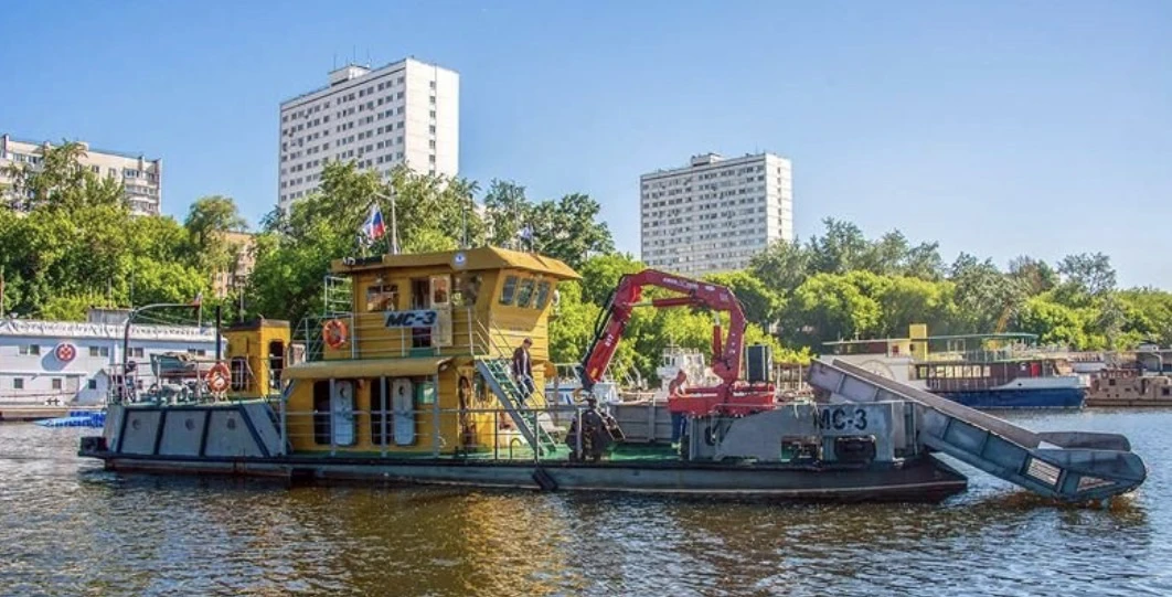 Столичный коммунальный флот собрал 120 тонн мусора с начала летней навигации 🚤🗑️

Основные силы ра