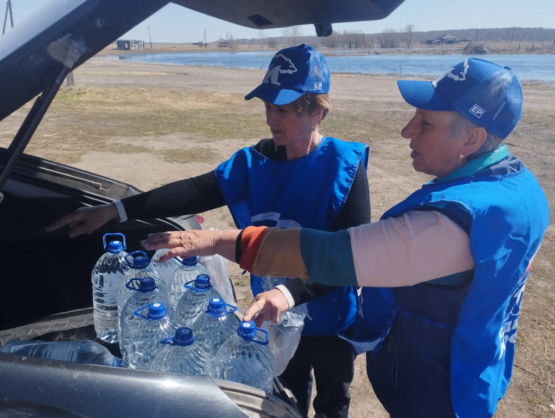 Паводок в Барабинском районе: вода уходит, помощь остаётся  Ситуация в деревне Старый Карапуз остаёт