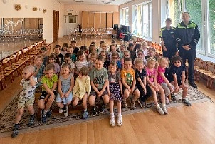 В гостях у ребят: инспектор ДПС в нашем детском саду!