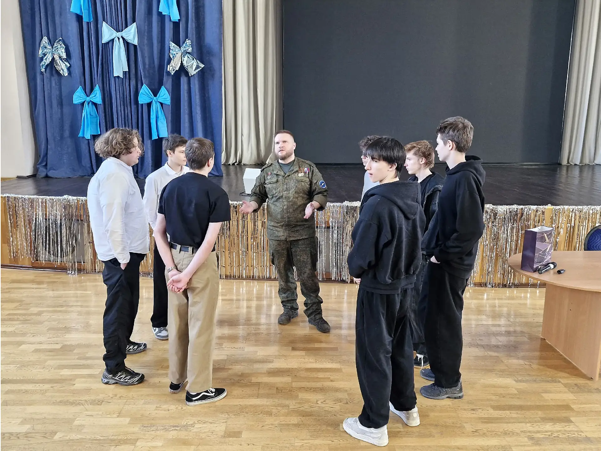 🇷🇺 ЧЕСТНЫЙ РАЗГОВОР О ВАЖНОМ. У НАС В ГОСТЯХ СЕРГЕЙ ВЛАДИМИРОВИЧ ХРИСТЕНКО  Встреча для учащихся 9–1