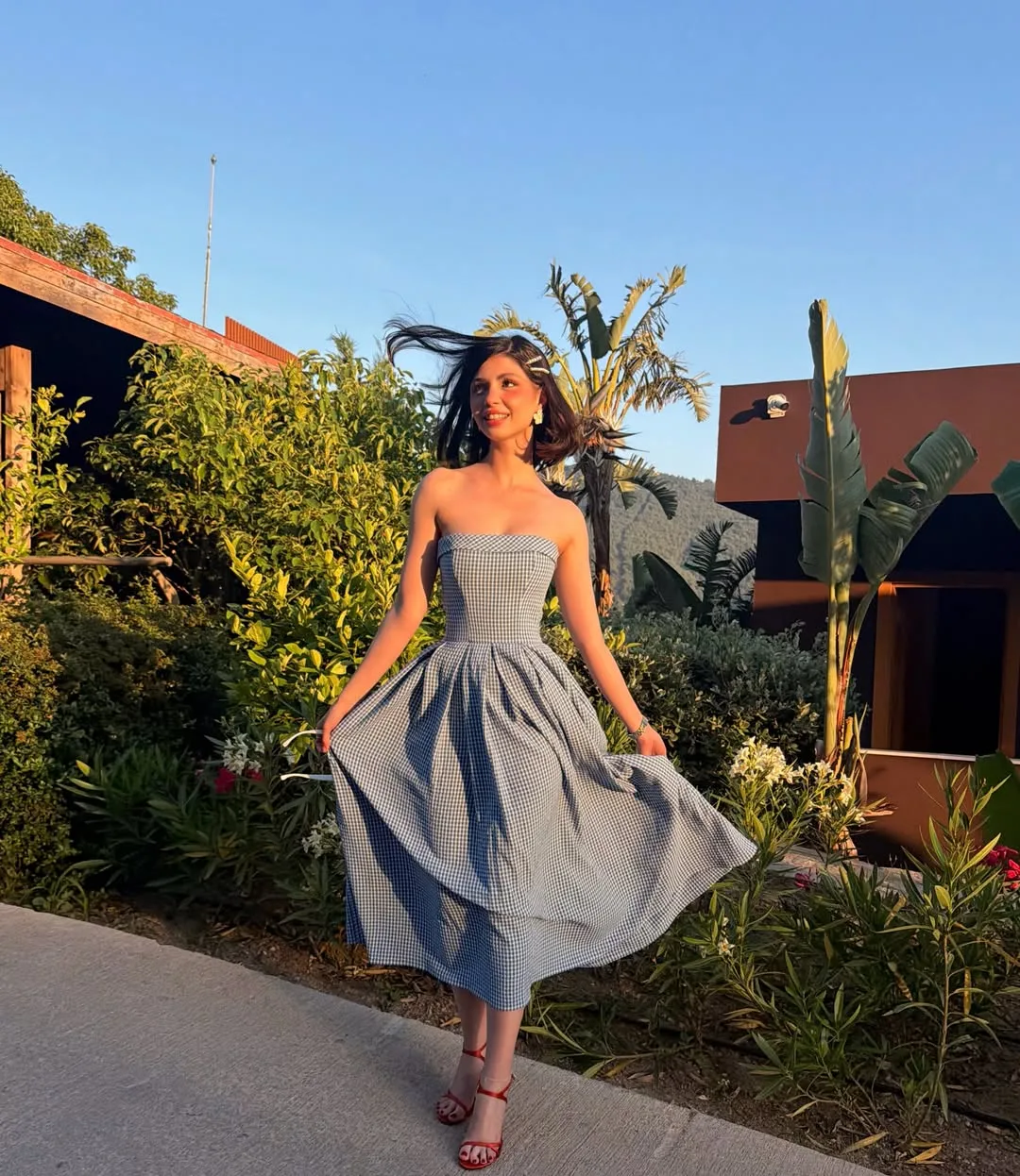 Обновление от Зейнеп Атылган... 🌼

#TaşacakBuDeniz #ЭтоМореПереполнится