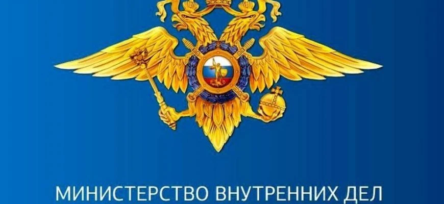 Житель Ростовской области угнал «Ладу Ларгус» друга ради поездки в Каменск-Шахтинский
 
 
https://de