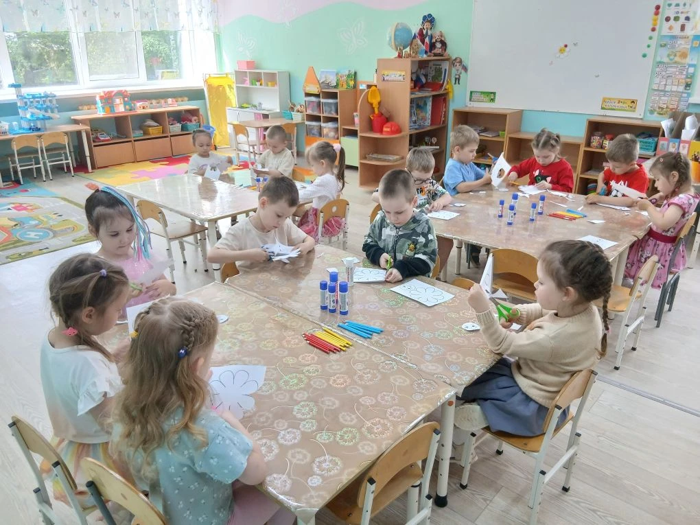 В группе «Радуга» прошёл замечательный «День ромашек»! 🌼 Наши ребята с большим старани...