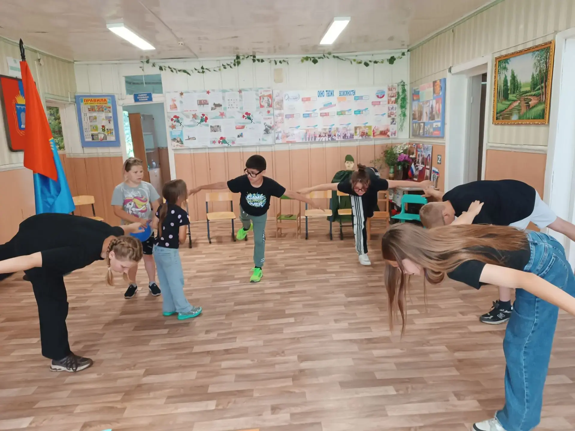 Для детей лагеря дневного пребывания библиотекарь Екатерина Чулюкина организовала и провела развлека