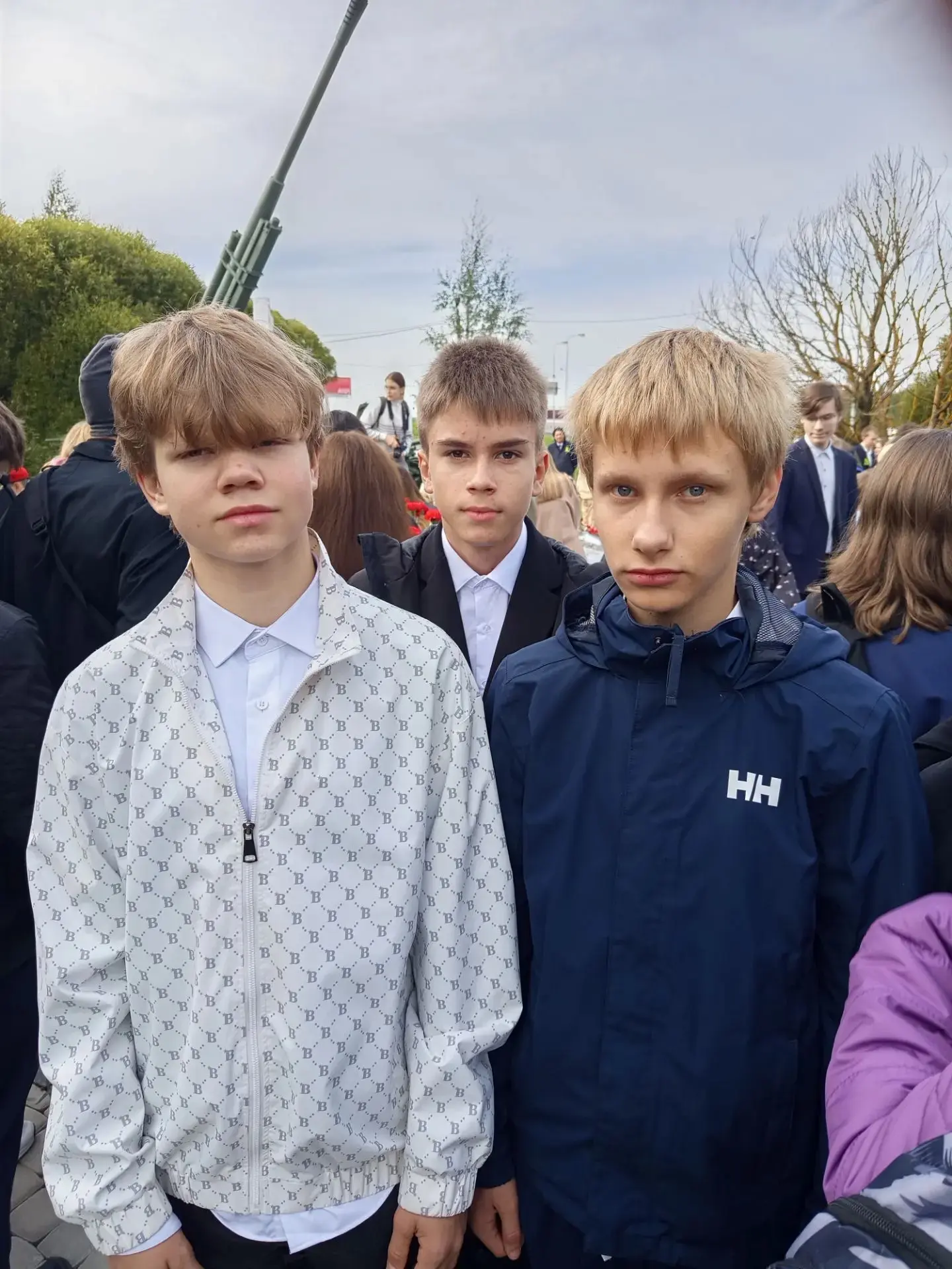 Учащиеся 7 «А» класса приняли участие в районном митинге у памятника «Блокадная регулир...