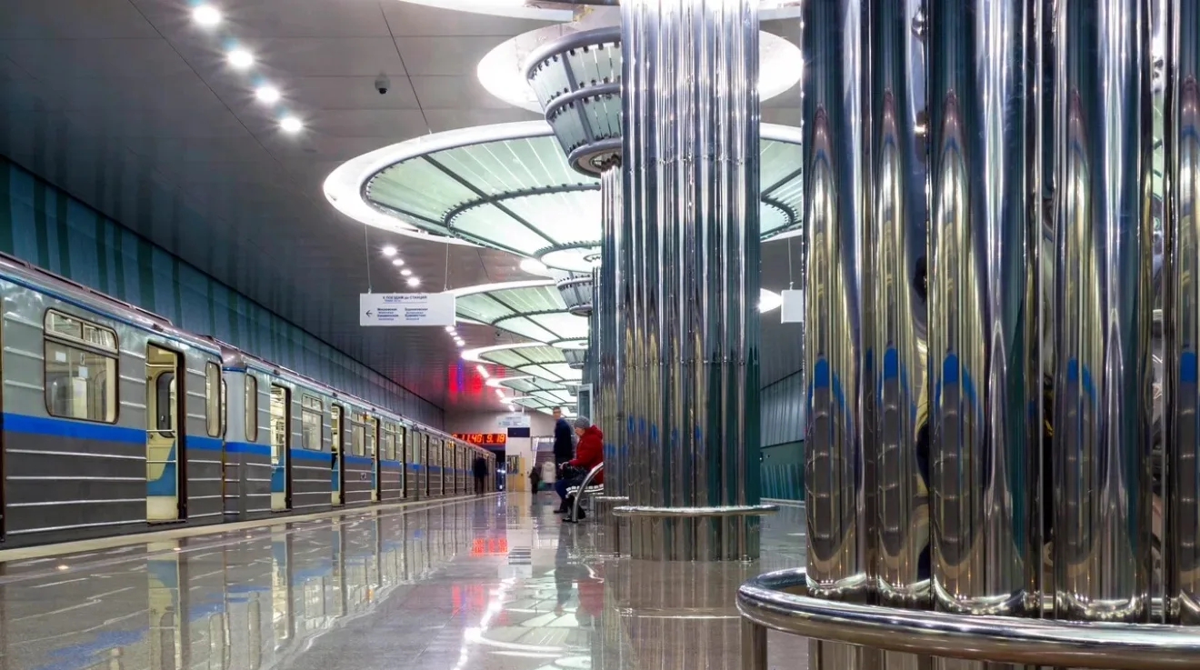 На День города продлеваем работу метро. С 15 на 16 августа для удобства поезда будут хо...