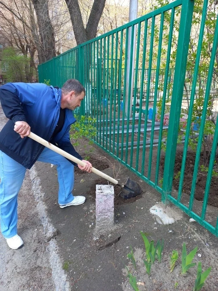 МОУ Детский сад 189 принял участие в городском субботнике. Огромное спасибо всем сотрудникам, самым 