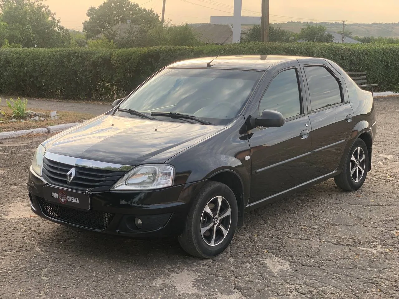 🏎 Renault Logan l Рестайлинг 1.6 МТ, 2010