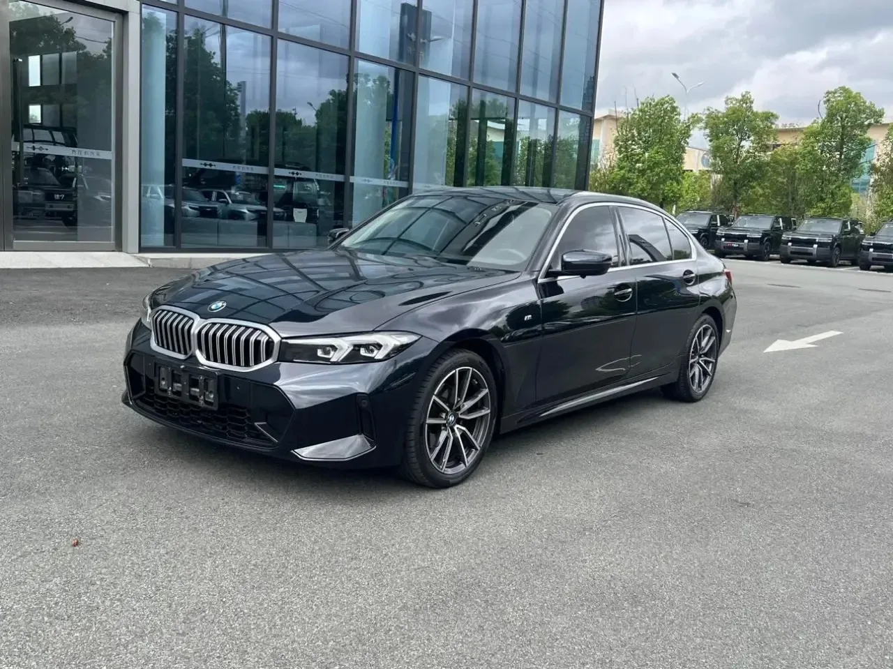 Доступен к заказу —> BMW 3 Series