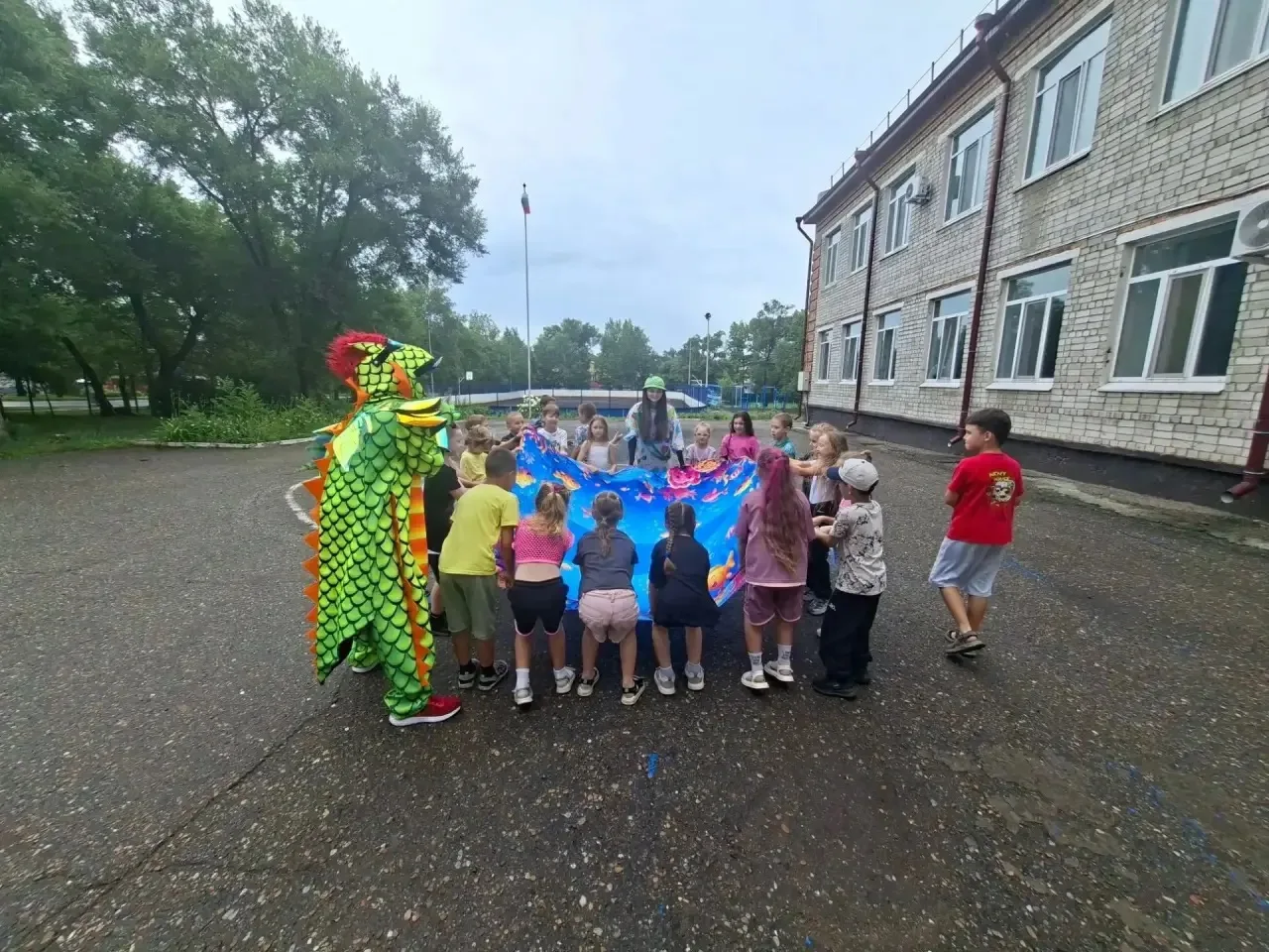 Сегодня в нашем пришкольном лагере «Солнышко» завершилась вторая смена. 🌞🎉

Заключительное меропри