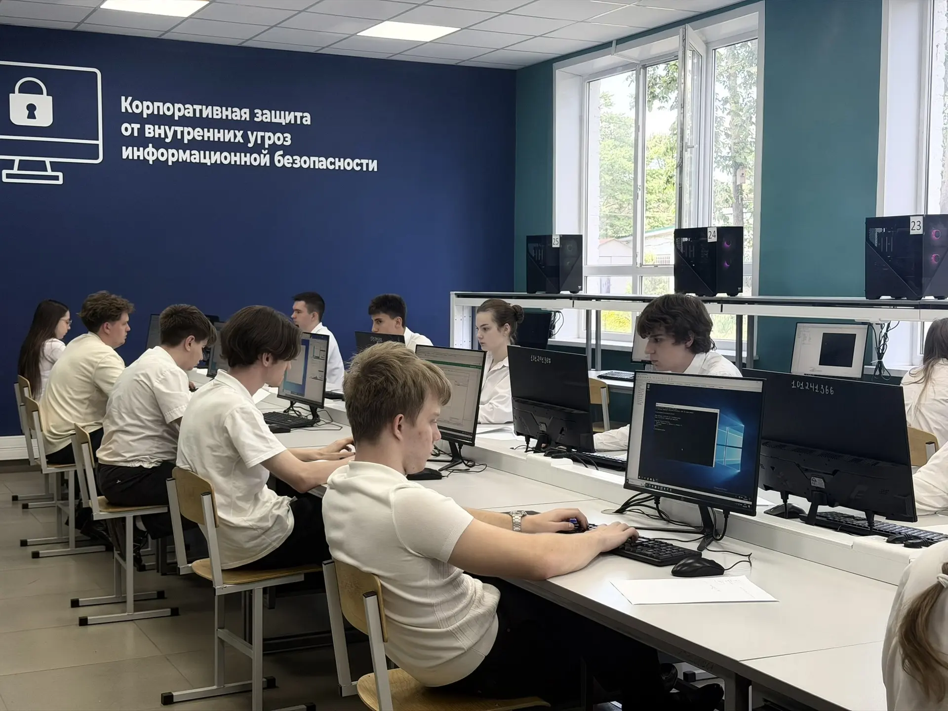 💻 Шаг к профессии: в ККЭП прошёл демонстрационный экзамен

Студенты специальностей 10.02.05 «Обеспе