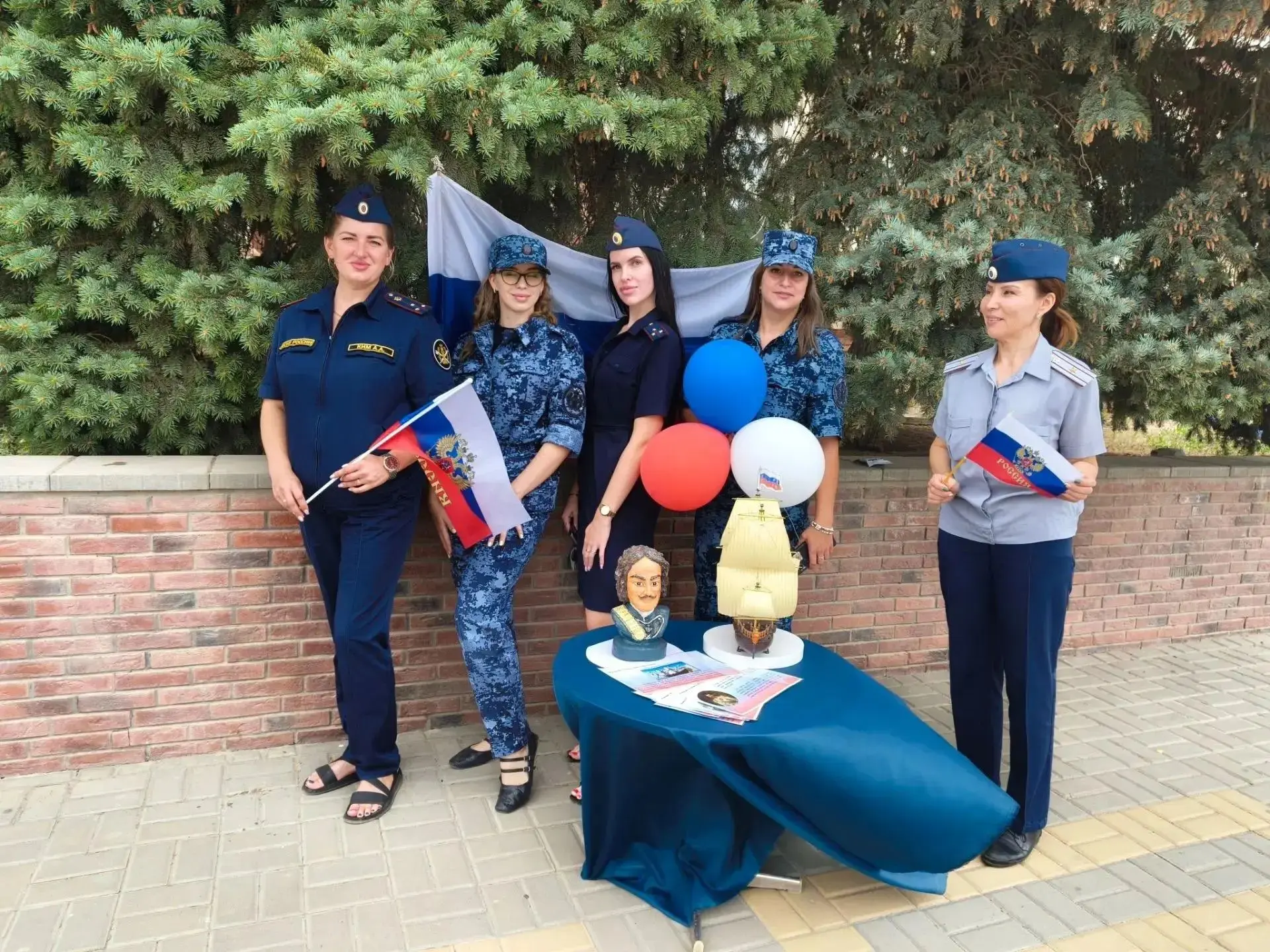 На главной площади г. Ленинск Волгоградской области состоялась патриотическая акция «Ро...