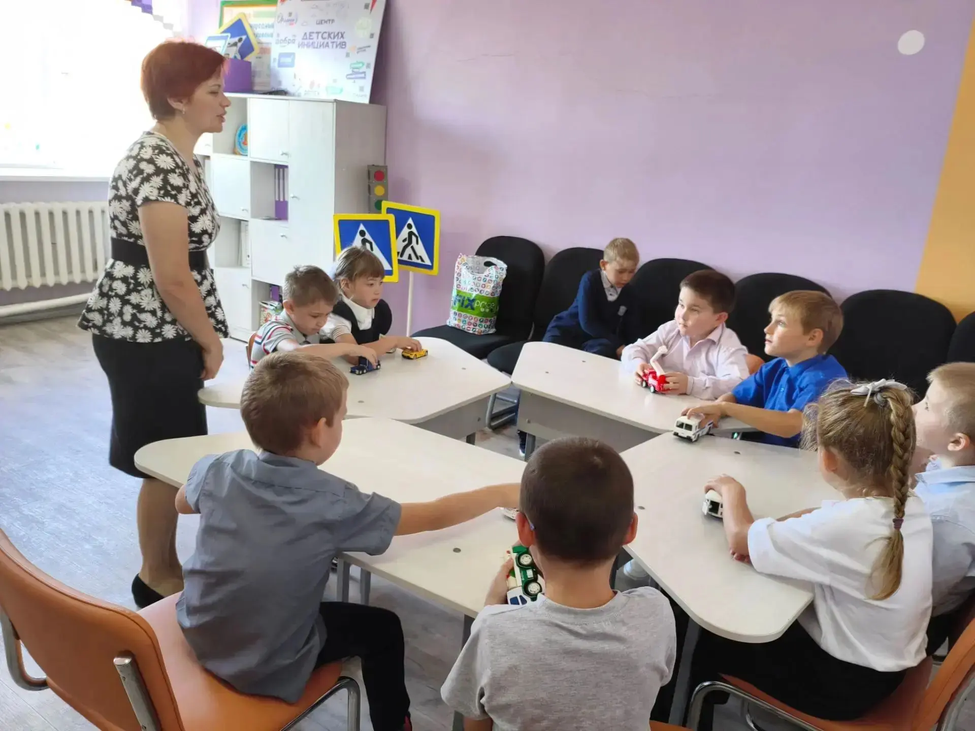 👫Наши самые маленькие учащиеся продолжают знакомиться с нашей школой: изучать её кабин...