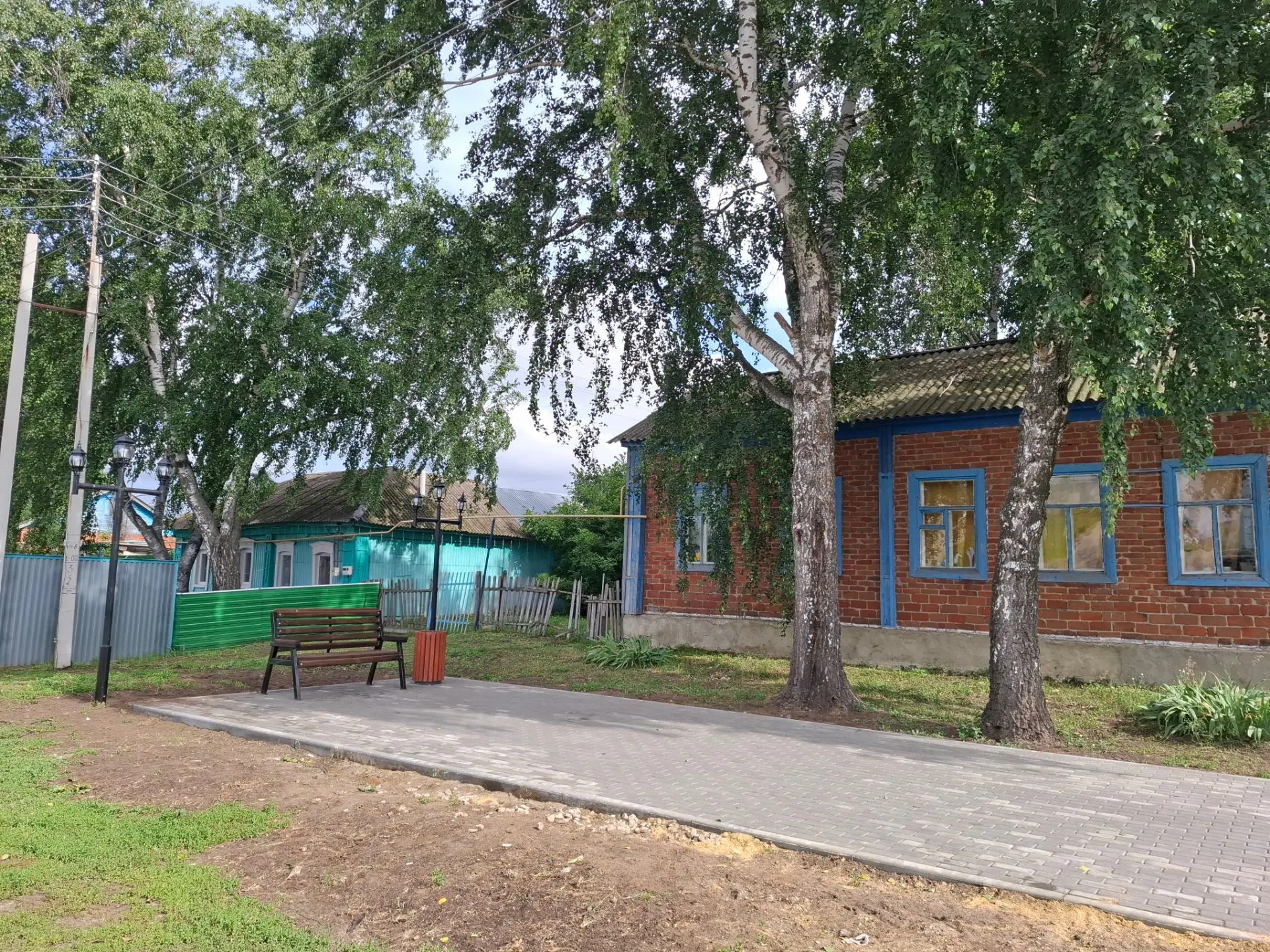 В центре Барановки появился небольшой скверик