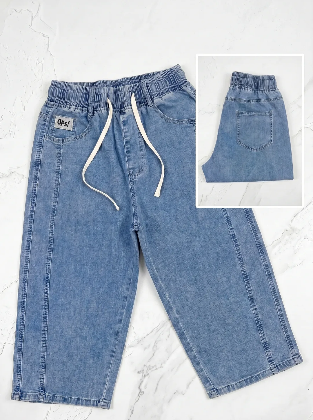 🍀🍀🍀КАПРИ из тонкой джинсовой ткани, комфортные, дышащие. Размеры 48,50,52,54,56
✅Цена 1550
Капри,