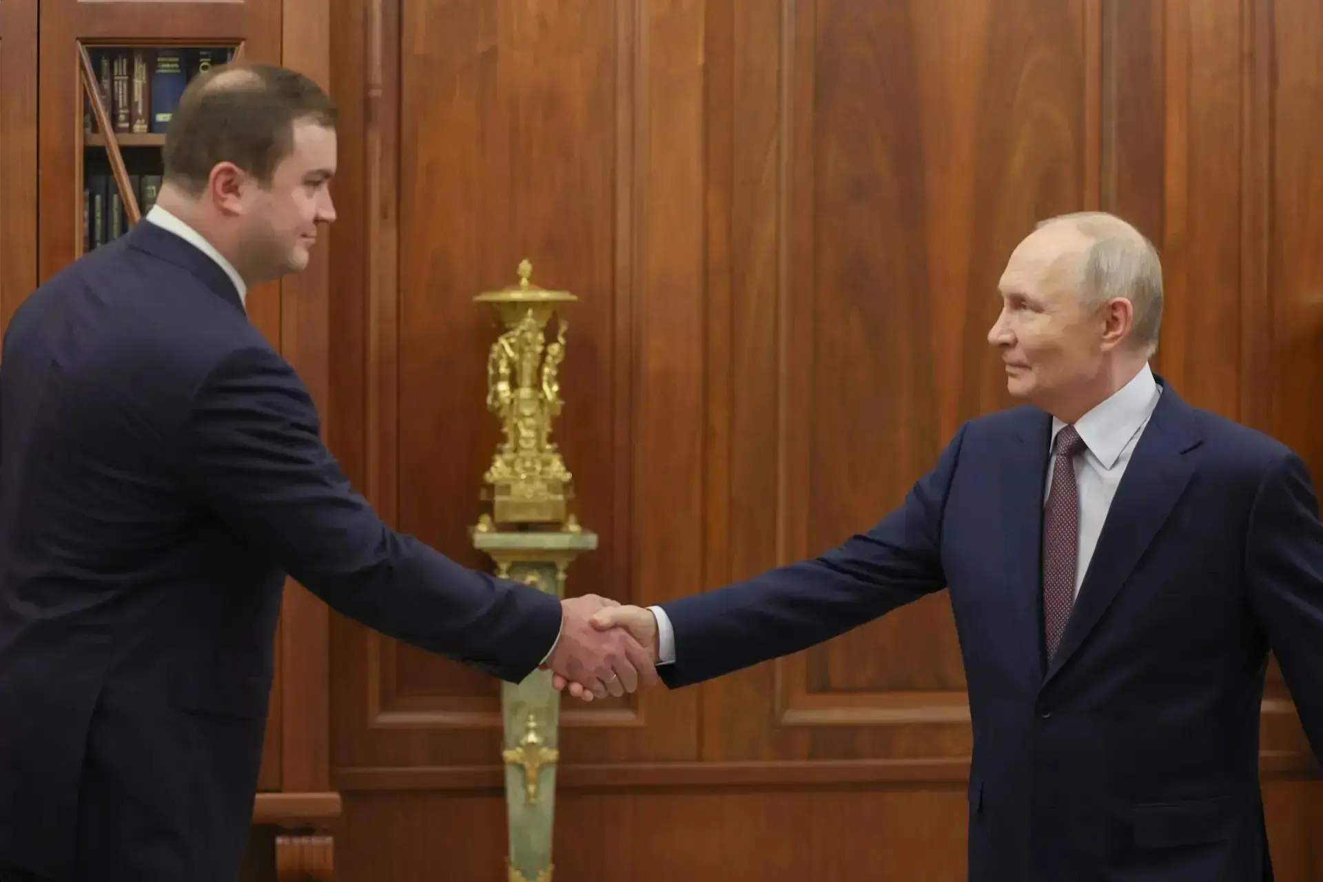 🇷🇺Президент Владимир Путин поздравил Виталия Хоценко и жителей региона с Днём России