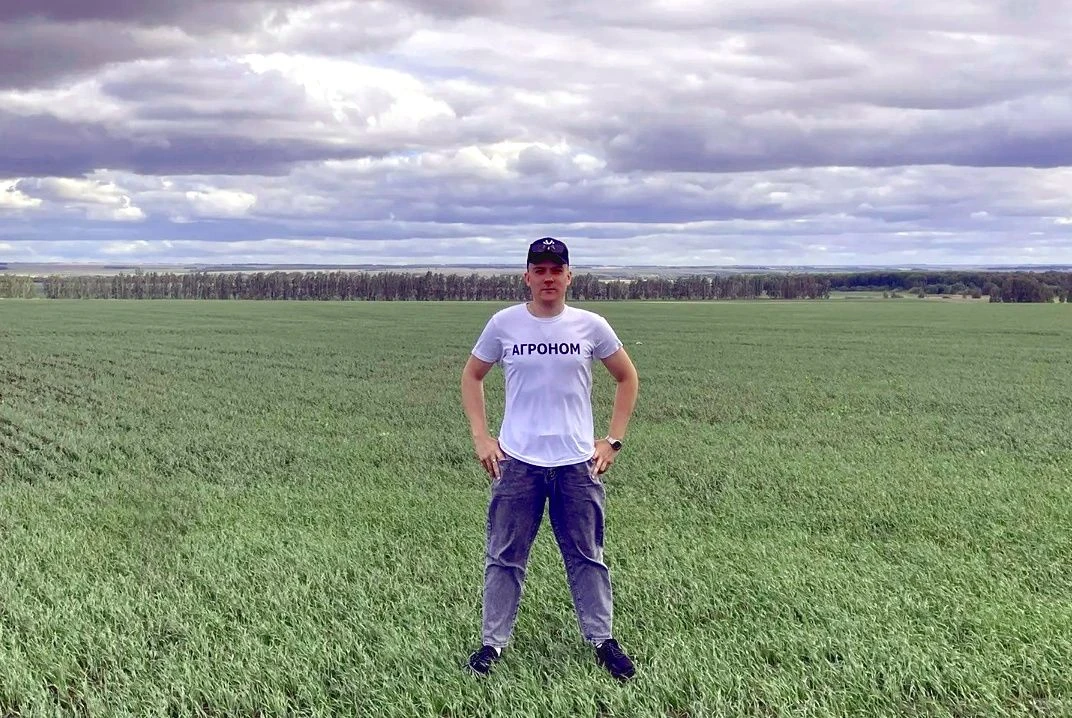 🌱🚜Приехал на практику, остался на работу: Студент Алтайского ГАУ осваивает компетенции профессии а