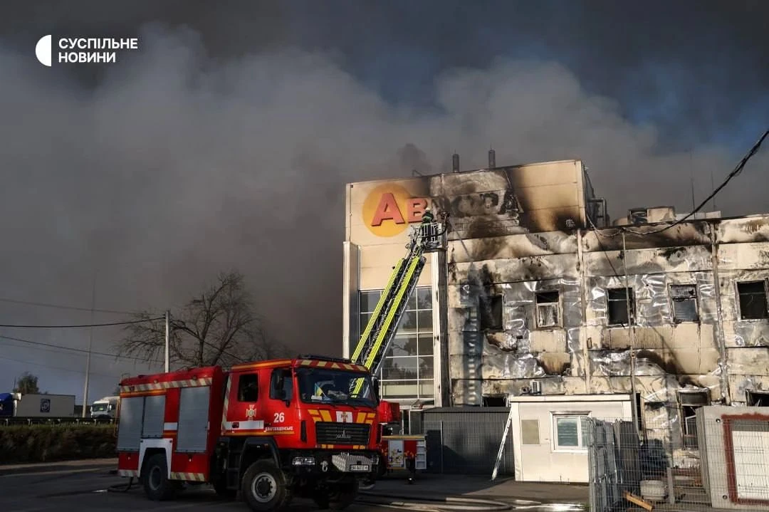 ‼️🇺🇦🔥 Появились кадры последствий удара по складам «Авроры» в Киевской области