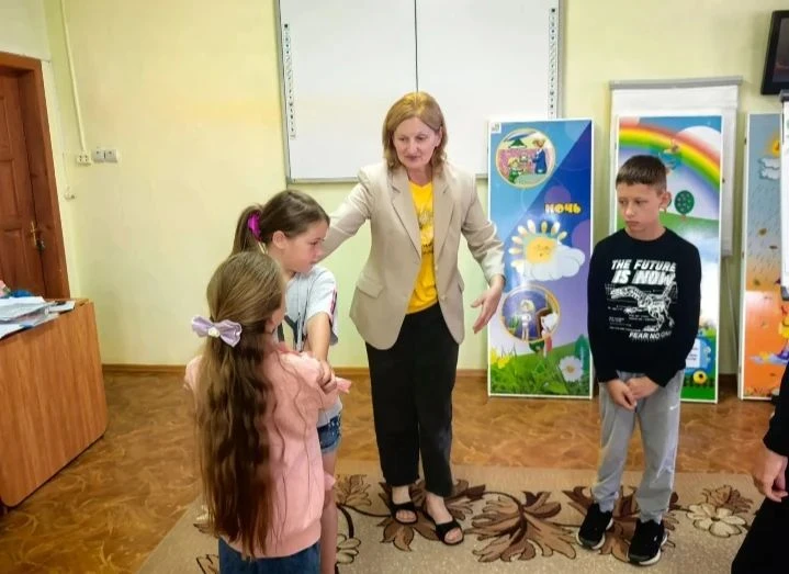 «Шаги к себе». Продолжились занятия с детьми.

Сегодня прошло восьмое групповое занятие с детьми в р