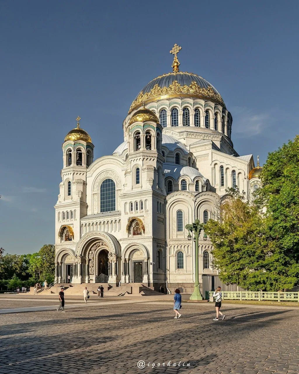 🏛 Морской Никольский ставропигиальный собор
#Кронштадт

📌 Освящение состоялось 10 июня 1913 года в
