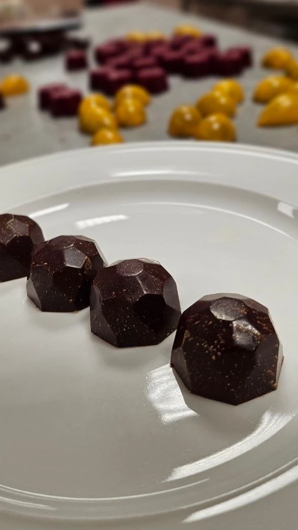 Идеальная форма для идеального вкуса!

Мастера «Гостиной у Ежова» тщательно выверяют каждый рецепт, 