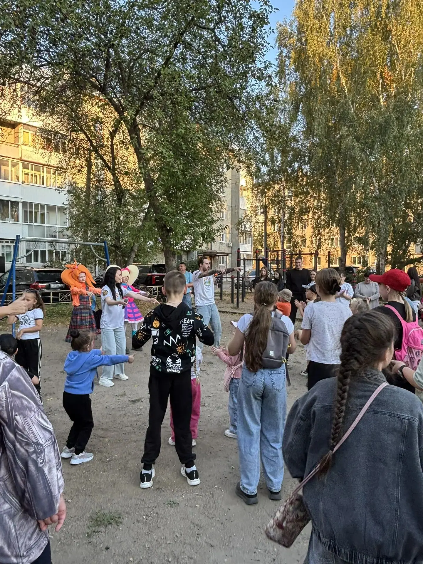 🎉 Праздник двора