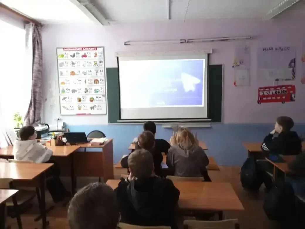 ⭐️ В нашей школе прошли уроки  по кибергигиене ⭐️ Наши ученики узнали о цифровых угрозах и научились