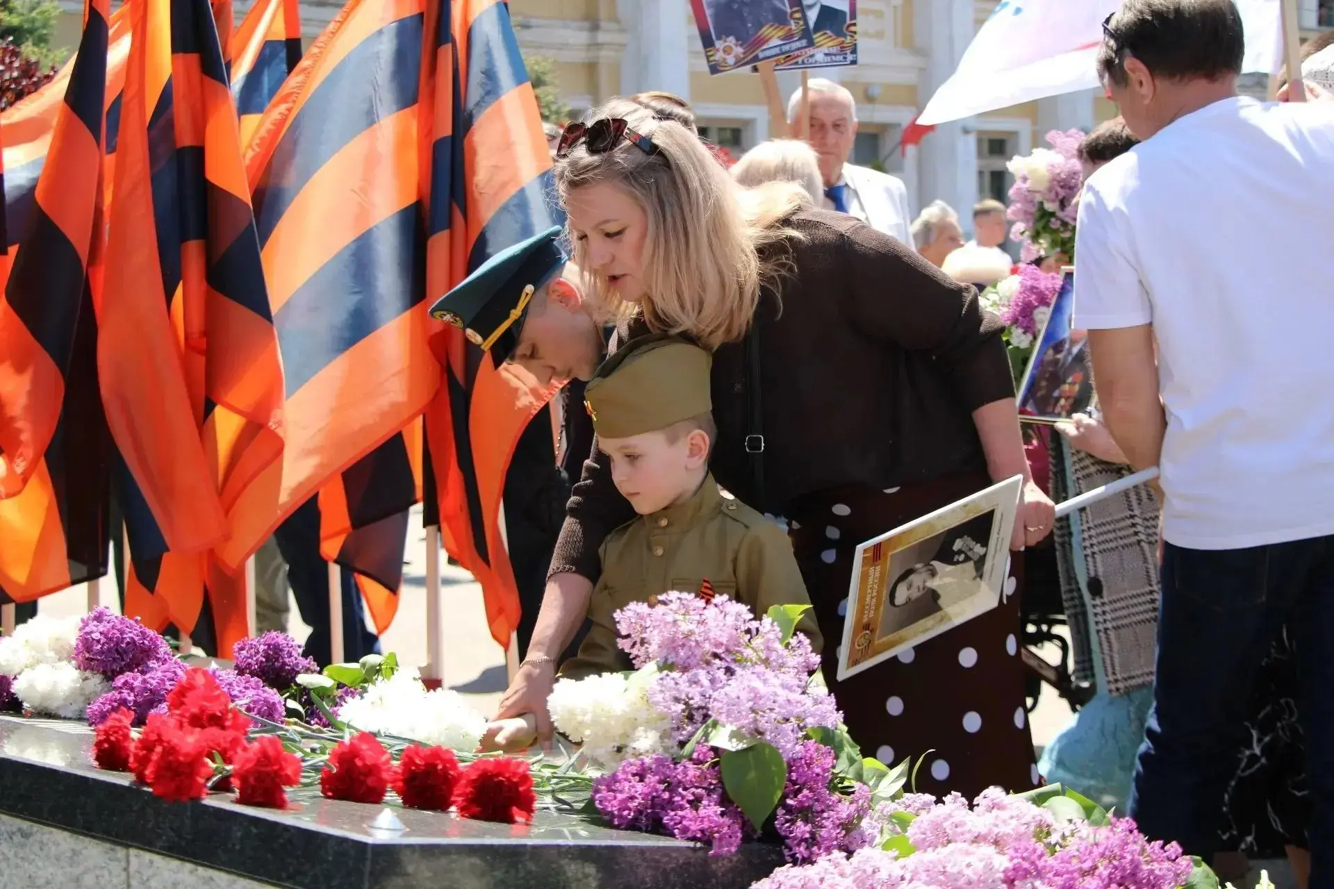 Колонной «Бессмертного полка» прошли будённовцы в День Победы  Кульминацией праздничных торжеств в Д