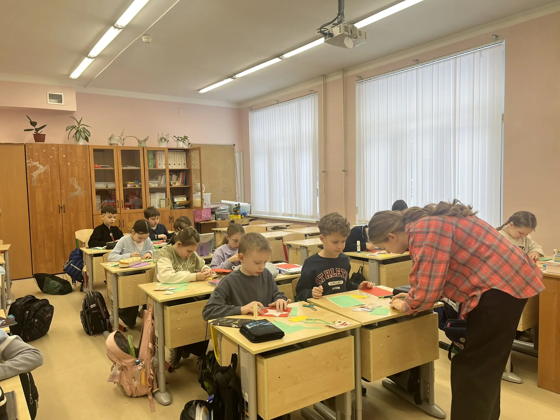 С 23 февраля поздравляем! 🇷🇺  В преддверии Дня защитника Отечества в нашей школе царила особенная, т