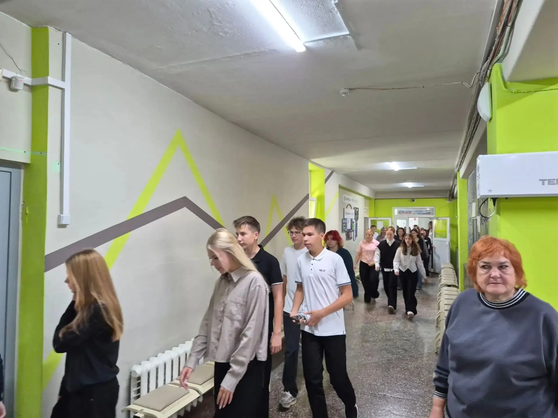04.09.2026 года в МАОУ СОШ № 11 проведены плановые учения по отработке алгоритмов дейст...