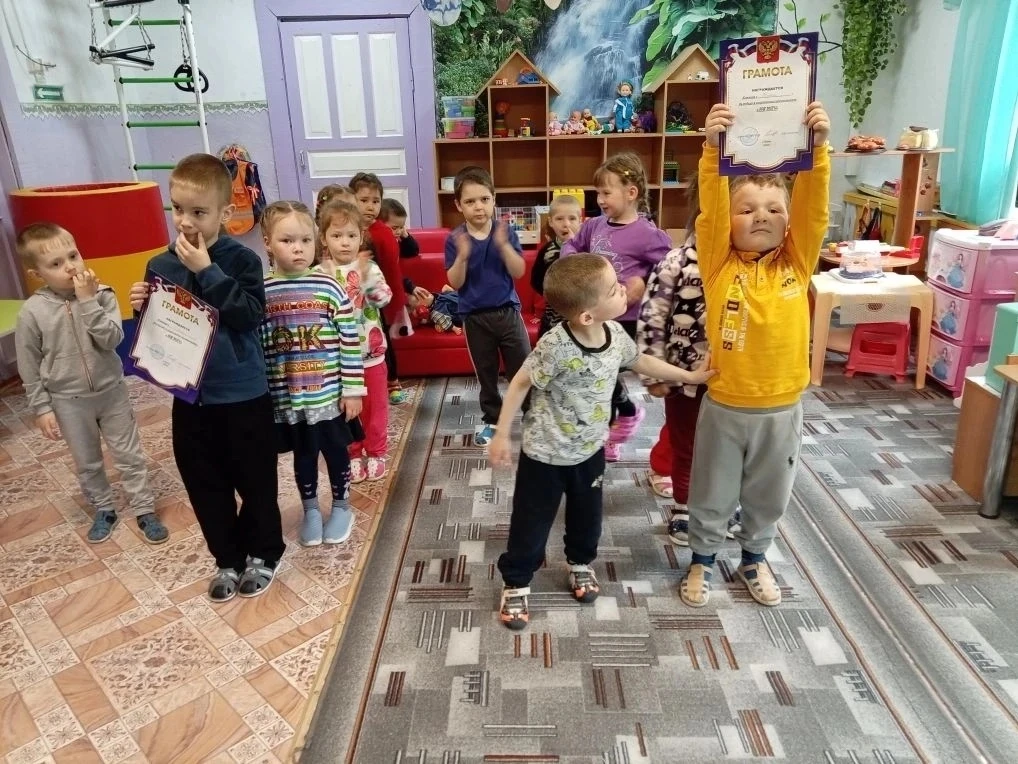 Зов тайги: наши дошколята покорили лесные просторы!

3 июня у нас в детском саду «Солнышко» было по-