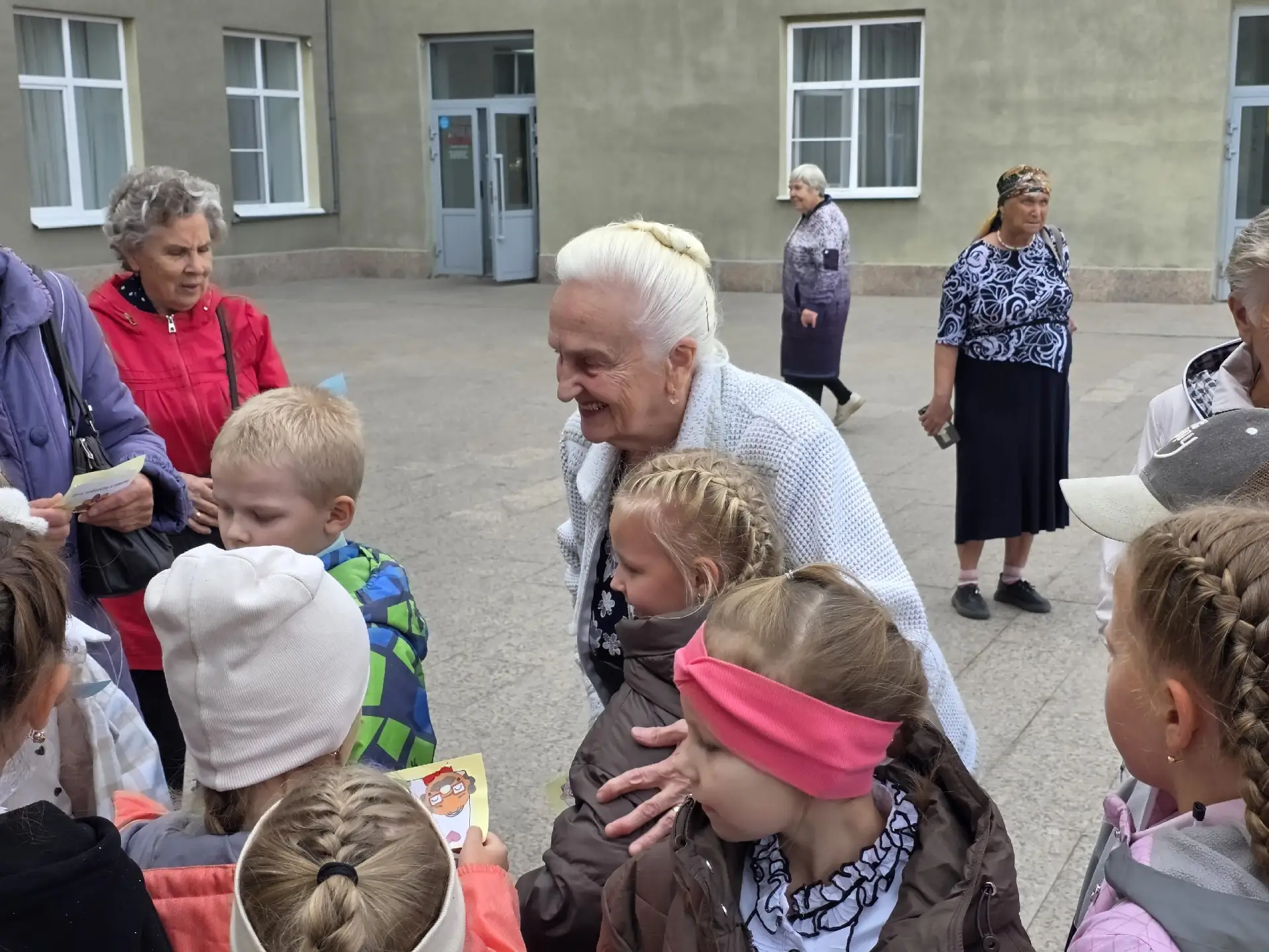 💐 Тёплые поздравления ко Дню пожилого человека