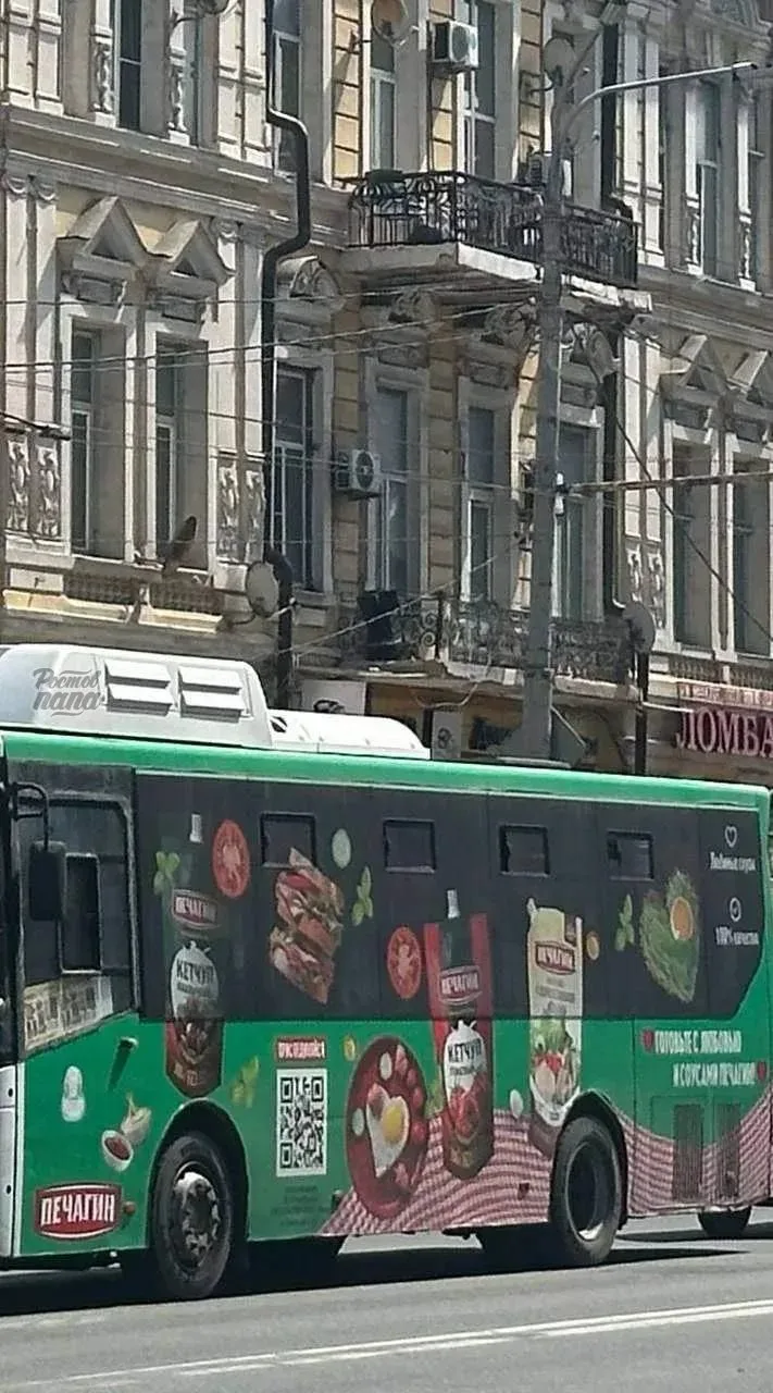 🚌 Автобусы стали чище, но всё ещё стоят на остановках по 10 минут: общественник Зотов ...